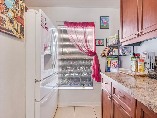 261 AUTUMN LANE 3, Kissimmee, FL 34743
