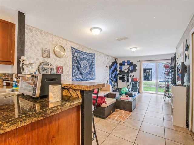 261 AUTUMN LANE 3, Kissimmee, FL 34743