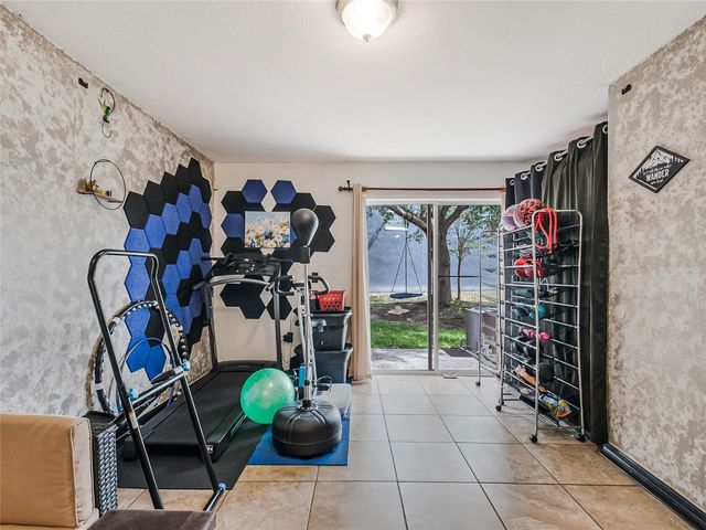 261 AUTUMN LANE 3, Kissimmee, FL 34743