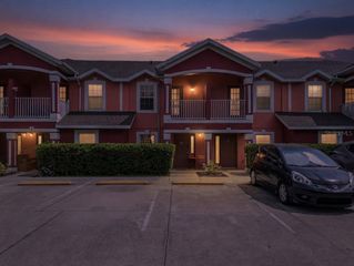 261 AUTUMN LANE 3, Kissimmee, FL 34743