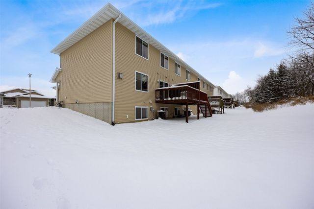 3555 Stoney Point Road, Cedar Rapids, IA 52404