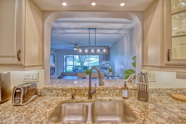 5640 GOLF POINTE DRIVE 101, Sarasota, FL 34243