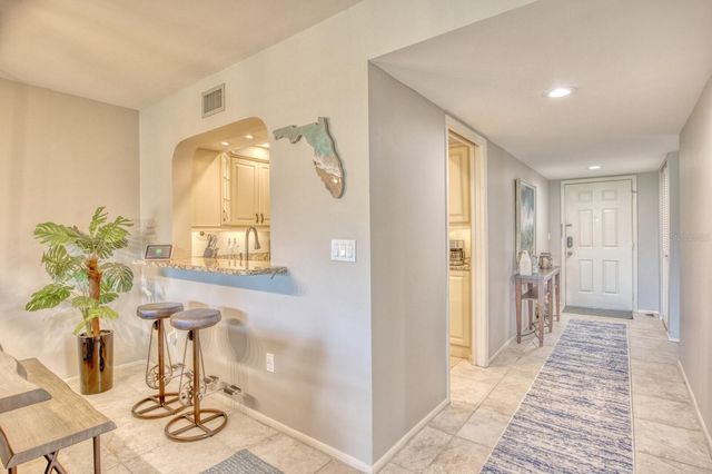 5640 GOLF POINTE DRIVE 101, Sarasota, FL 34243