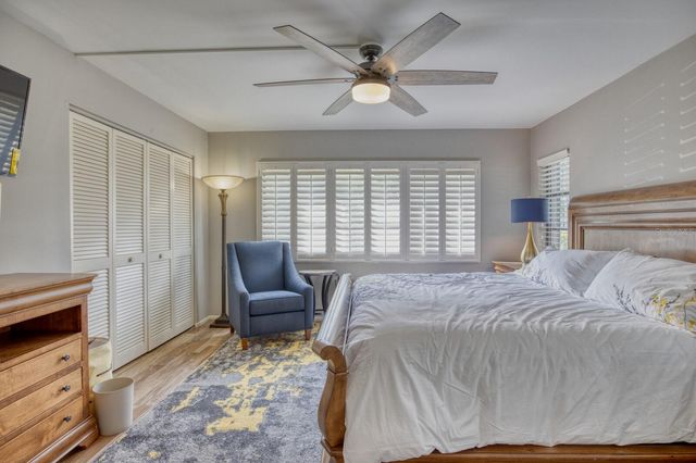 5640 GOLF POINTE DRIVE 101, Sarasota, FL 34243