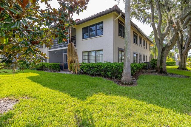 5640 GOLF POINTE DRIVE 101, Sarasota, FL 34243