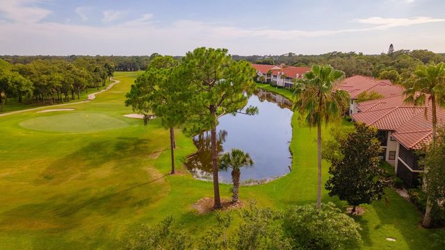 5640 GOLF POINTE DRIVE 101, Sarasota, FL 34243