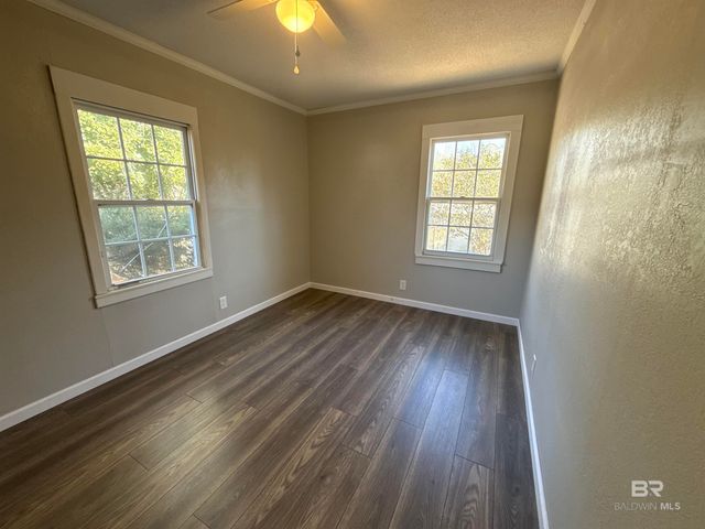 32 Slate Street, Atmore, AL 36502