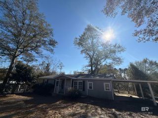 32 Slate Street, Atmore, AL 36502