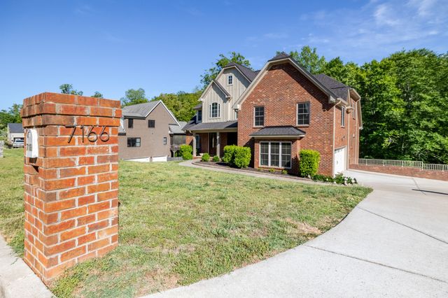 7166 Kyles Creek Dr, Fairview, TN 37062