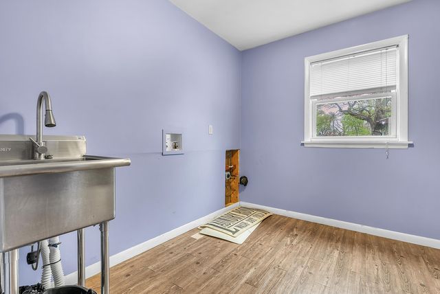 4083 Willow Street, Hobart, IN 46342