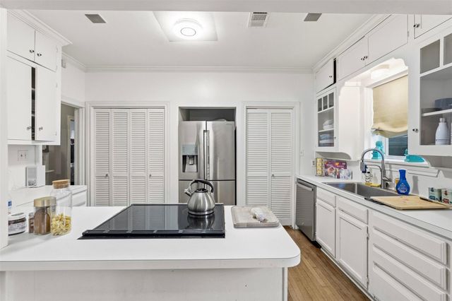 3117 Albans Road, Houston, TX 77005
