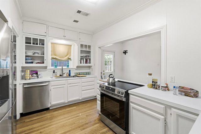 3117 Albans Road, Houston, TX 77005