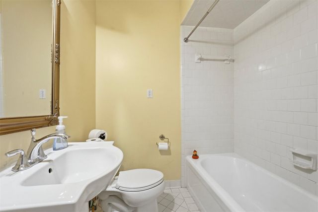 3117 Albans Road, Houston, TX 77005