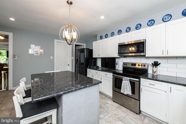 57 LONGVIEW RD, Royersford, PA 19468