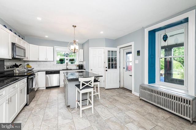 57 LONGVIEW RD, Royersford, PA 19468