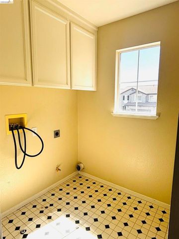 753 Sunshine Ct, Brentwood, CA 94513