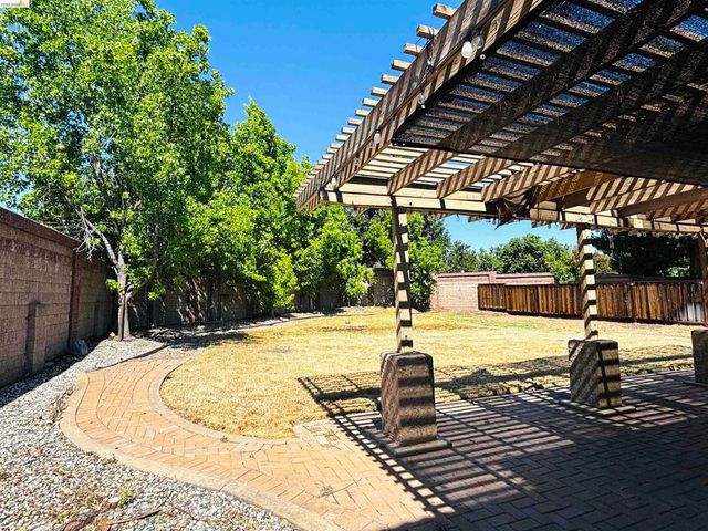 753 Sunshine Ct, Brentwood, CA 94513