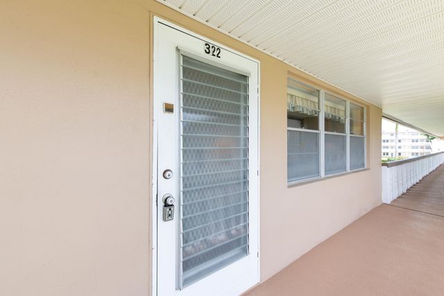 322 WINDSOR N, West Palm Beach, FL 33417