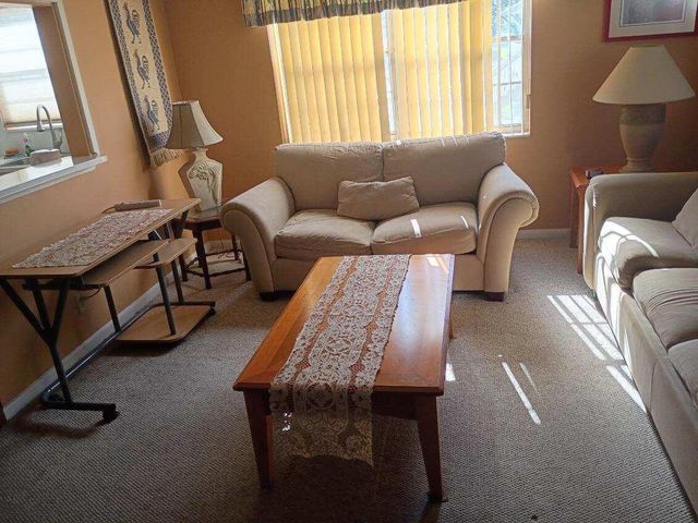 322 WINDSOR N, West Palm Beach, FL 33417