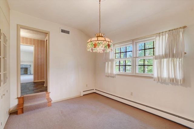 24 SPRINGWOOD AVE, Stewartstown, PA 17363
