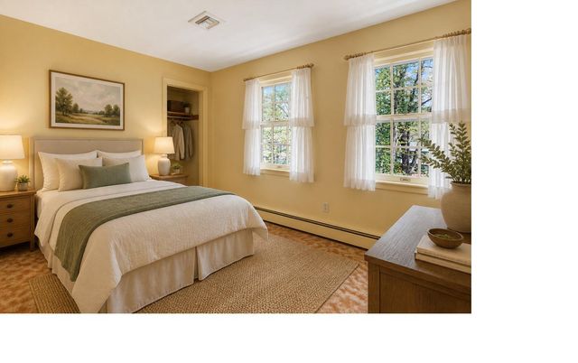 24 SPRINGWOOD AVE, Stewartstown, PA 17363
