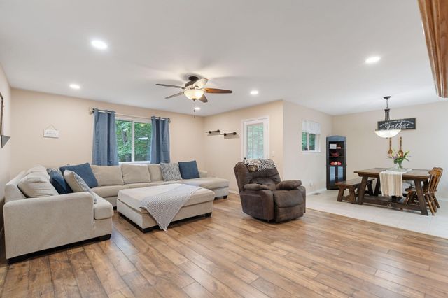 175 Canyon Forest Circle, Kimberling City, MO 65686