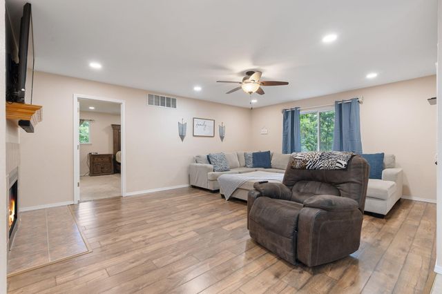 175 Canyon Forest Circle, Kimberling City, MO 65686