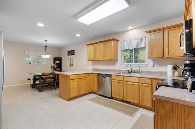 175 Canyon Forest Circle, Kimberling City, MO 65686