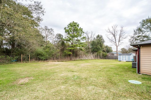 3937 Fm 160 Road N, Liberty, TX 77575