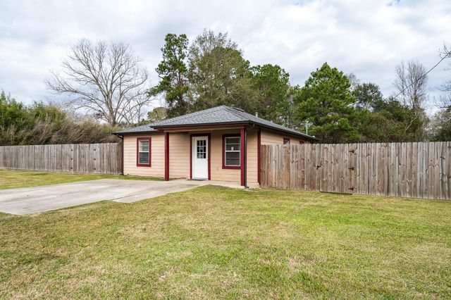 3937 Fm 160 Road N, Liberty, TX 77575