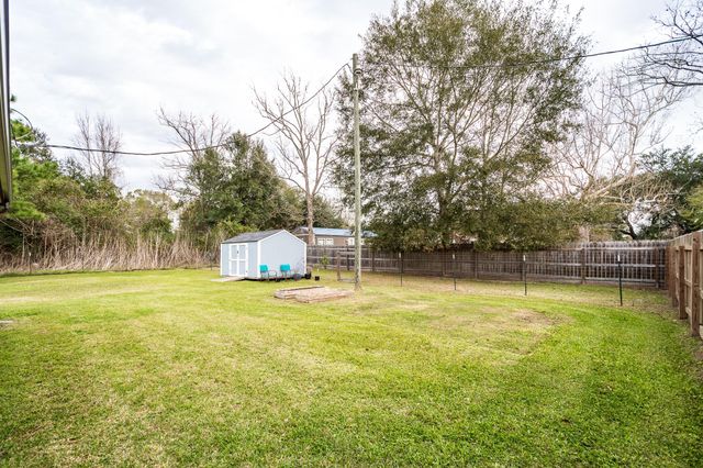 3937 Fm 160 Road N, Liberty, TX 77575