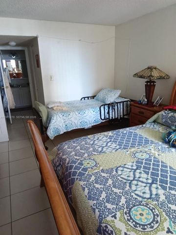 4675 W 18th Ct 409, Hialeah, FL 33012