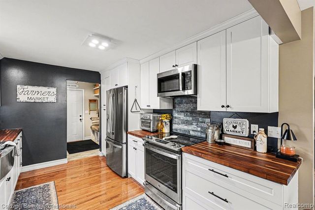 4006 Pleasant Street, North Branch, MI 48461