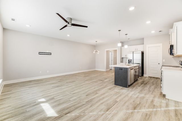 1321 Halter Park Dr, Gallatin, TN 37066