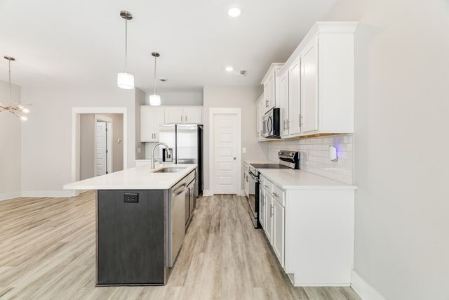 1321 Halter Park Dr, Gallatin, TN 37066