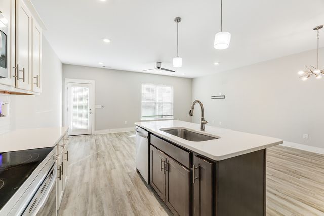 1321 Halter Park Dr, Gallatin, TN 37066