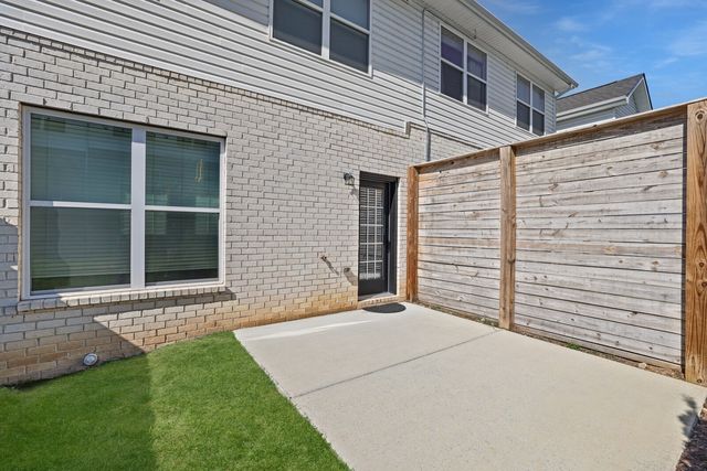 1321 Halter Park Dr, Gallatin, TN 37066