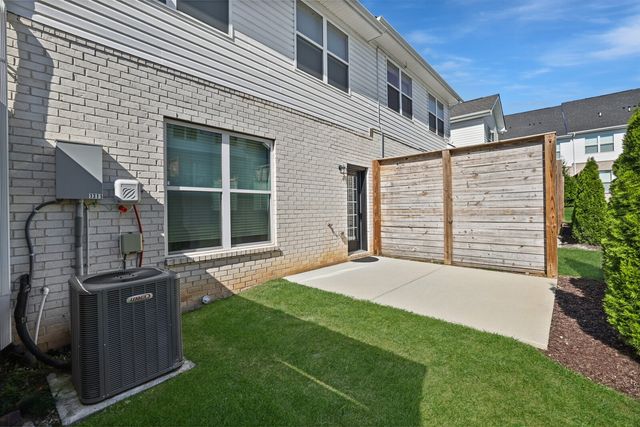 1321 Halter Park Dr, Gallatin, TN 37066