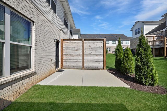 1321 Halter Park Dr, Gallatin, TN 37066