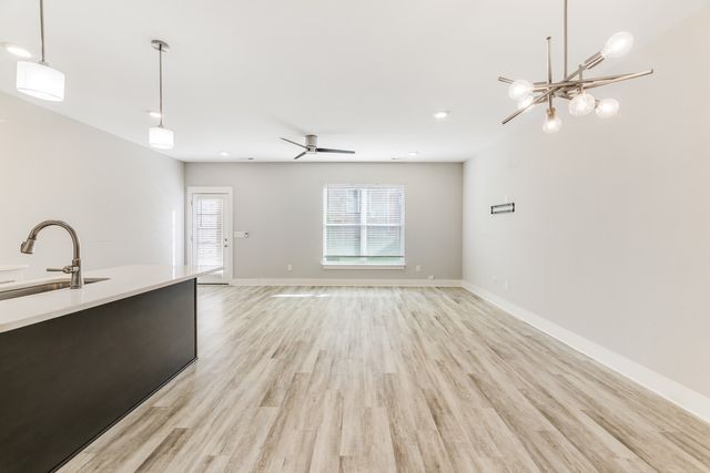 1321 Halter Park Dr, Gallatin, TN 37066