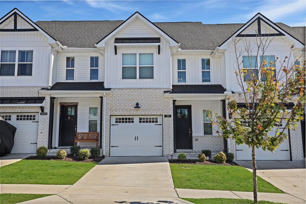 1321 Halter Park Dr, Gallatin, TN 37066