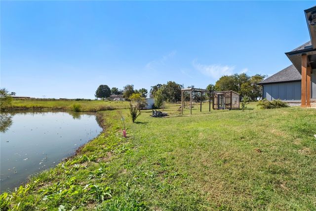 1257 Malone Road, Gentry, AR 72734