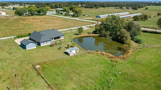 1257 Malone Road, Gentry, AR 72734