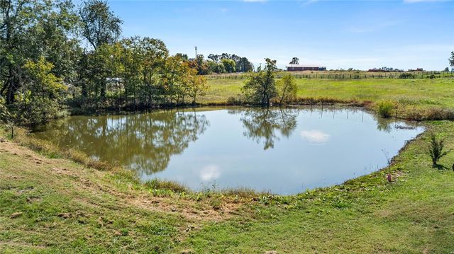 1257 Malone Road, Gentry, AR 72734