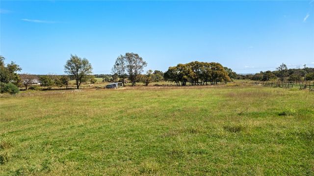 1257 Malone Road, Gentry, AR 72734