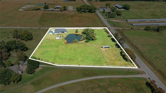 1257 Malone Road, Gentry, AR 72734