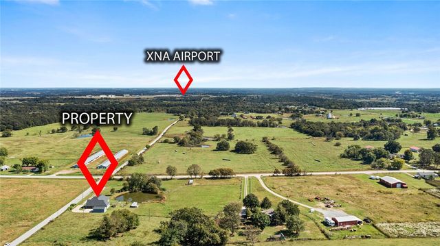 1257 Malone Road, Gentry, AR 72734