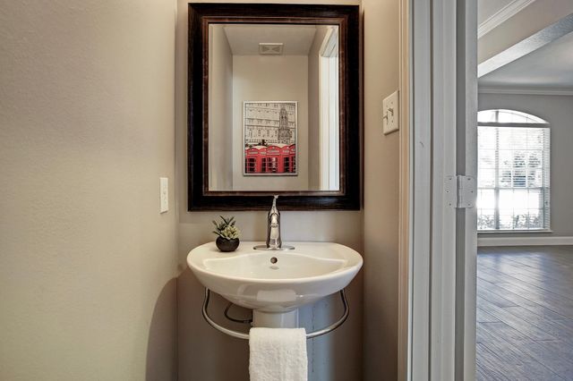 5630 Heather Run, Houston, TX 77041