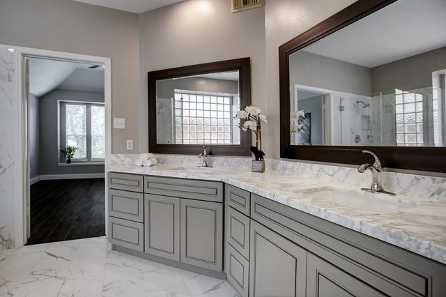 5630 Heather Run, Houston, TX 77041