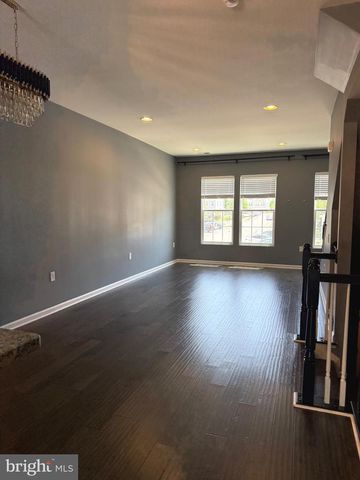 17137 GIBSON MILL RD, Dumfries, VA 22026